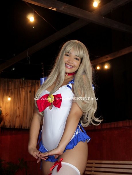 Marycuriell beautiful star photo