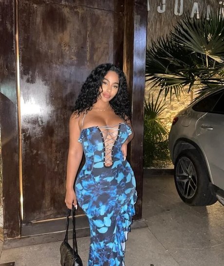 Ayisha Diaz beautiful pornstar archive