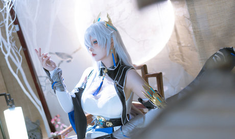 Takomayuyi exclusive actress pics