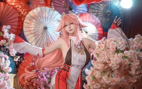 Takomayuyi star nude pictures