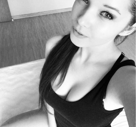 Divine Ramona erotic pornstar picture