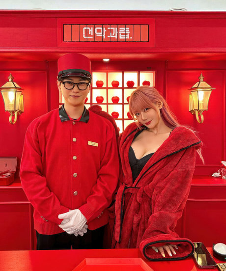 Berry exclusive star images