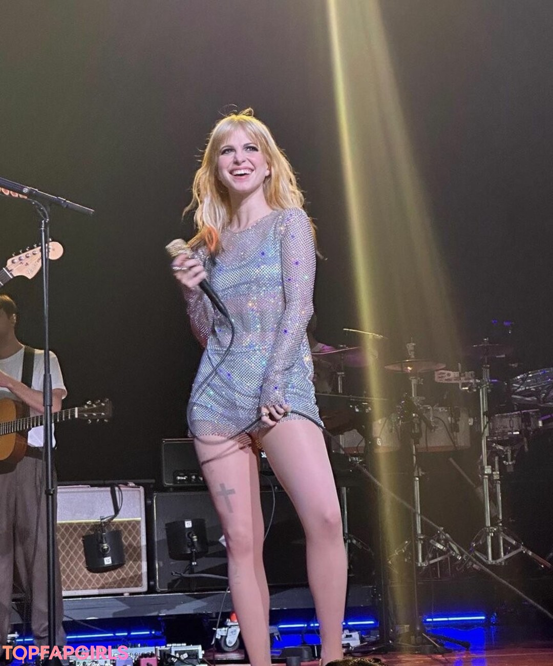 thick latina onlyfans naked image