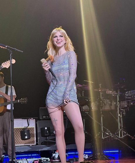 thick latina onlyfans naked image