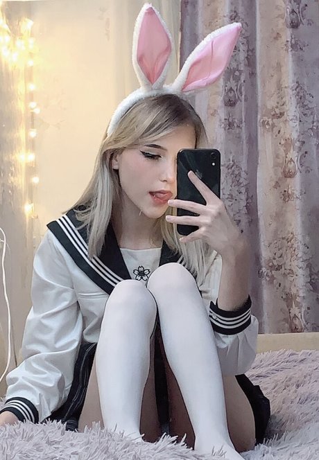 etogabi nude actress photos