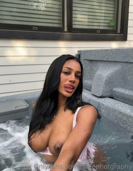 japanese milf onlyfans hot sexy photo