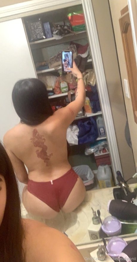 kenniwennii star erotic photo