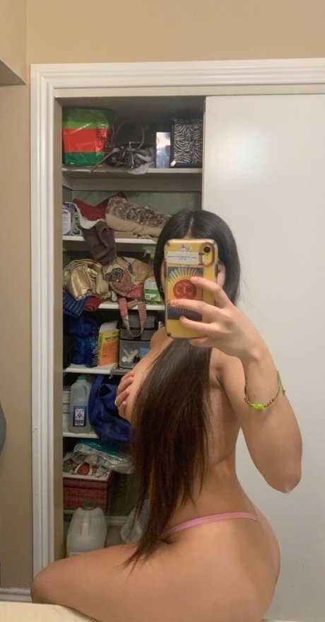 kenniwennii erotic actress pics