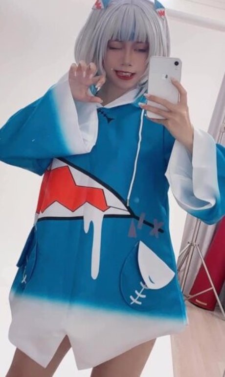 Ain Nguyen model free photos