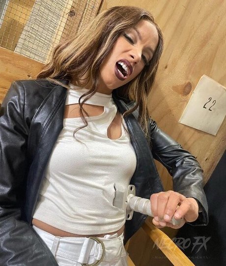 Sasha Banks nude model photo