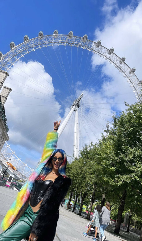 Sasha Banks perfect model pics