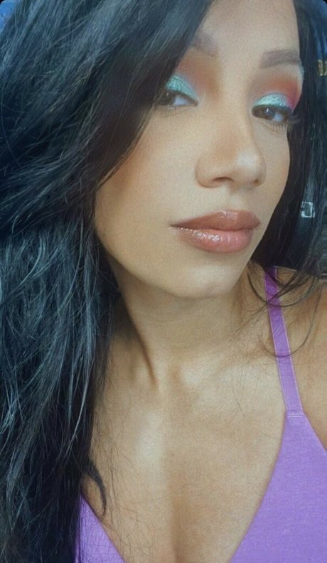 Sasha Banks naked pornstar img