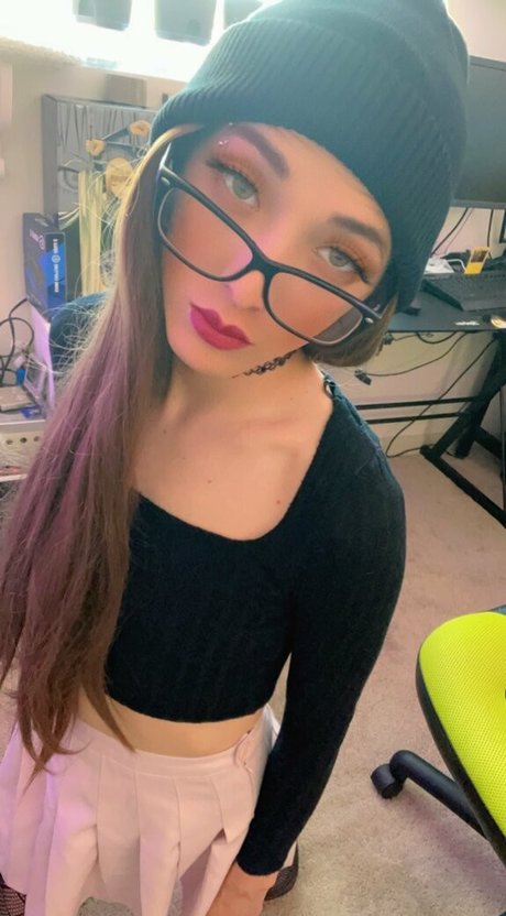 latina milf onlyfans erotic images