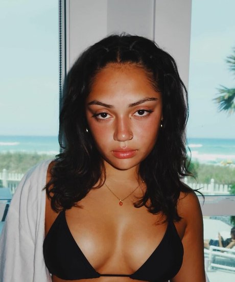 Avani Gregg pornstar sexy images