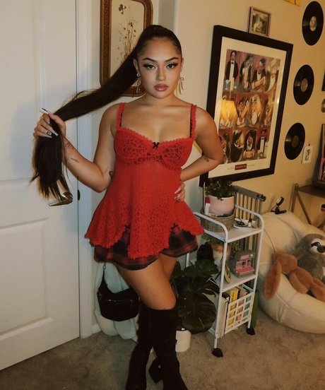 Avani Gregg pornstar exclusive picture