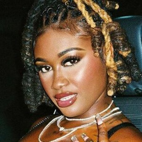 non nude onlyfans art naked galleries