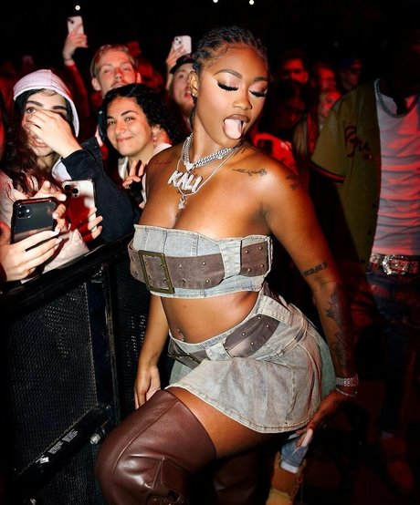 chubby kitty onlyfans beautiful porn images