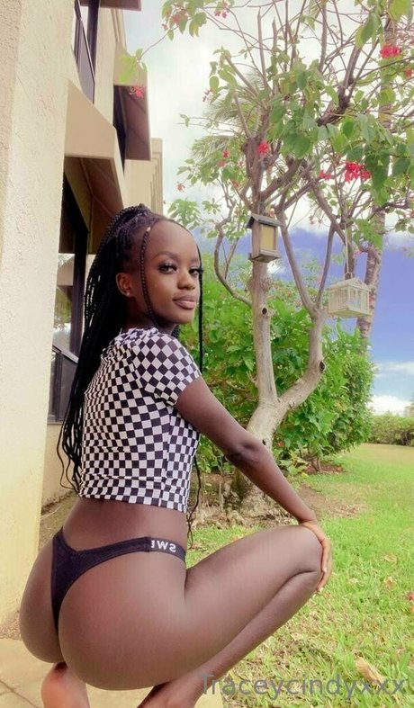 tastytracey18 model naked image