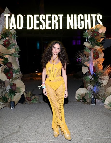 Madison Pettis beautiful actress gallery