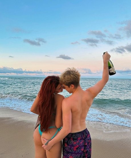 grandma onlyfans erotic pic