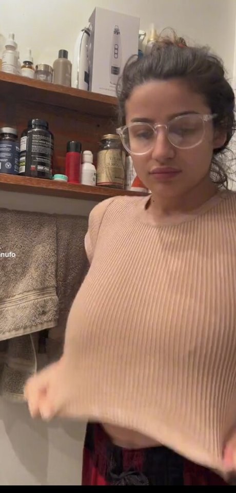 mnufo erotic star images