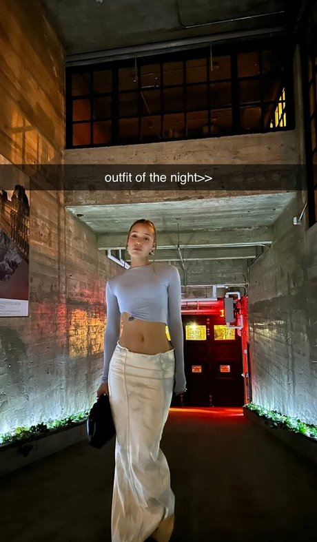 huge fake tits onlyfans free nude picture