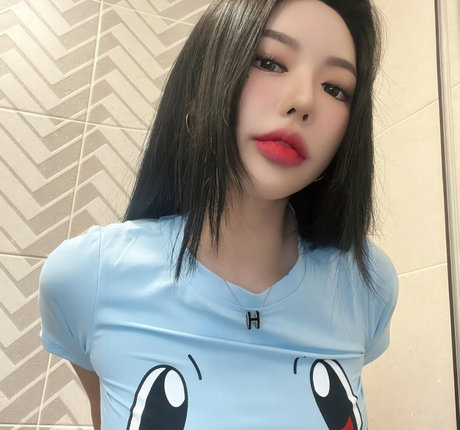 asian granny onlyfans free sex photo