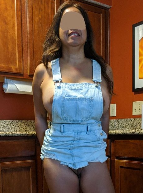 beautiful ebony onlyfans hot naked pics