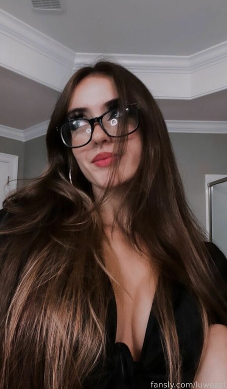 luweazl high quality pornstar pic