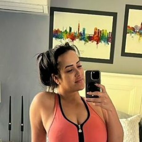 taylaxoxo pornstar hot pics