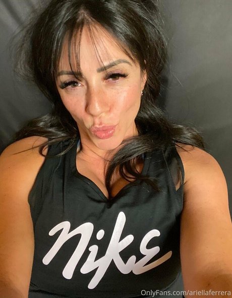 ariellaferrera naked actress galleries