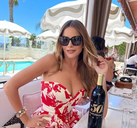 Sofia Vergara model hot pictures