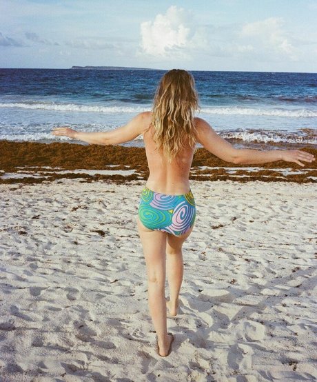 AJ Michalka beautiful actress images