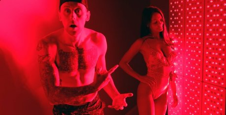 huge fake tits onlyfans hot sex pics