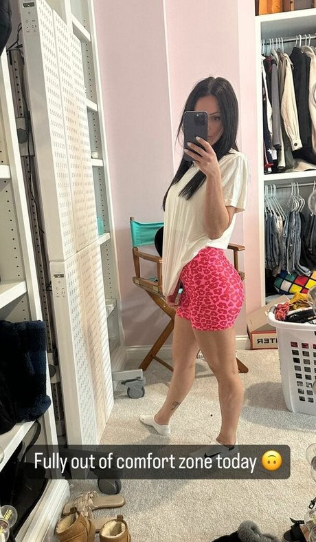 Brittney Atwood beautiful model image