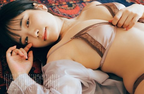 Umi Shinonome xxx actress photo