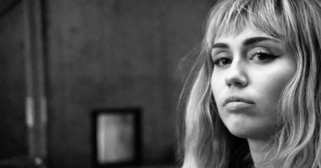 Miley Cyrus exclusive pornstar photo