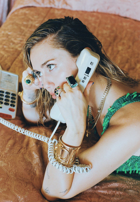 latina blowjob onlyfans hot nude photos