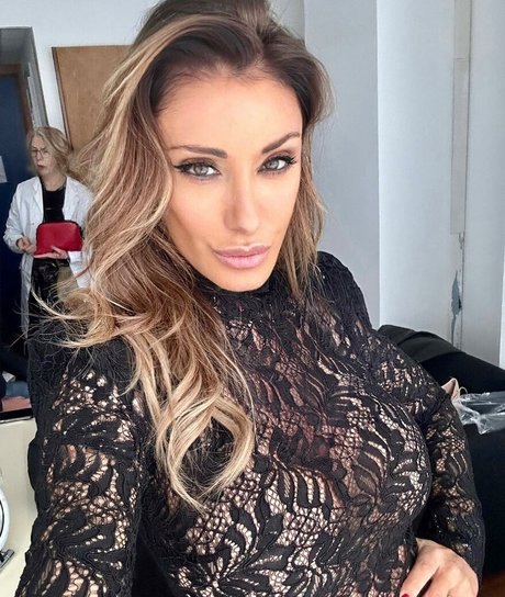 old young lesbian onlyfans best photo