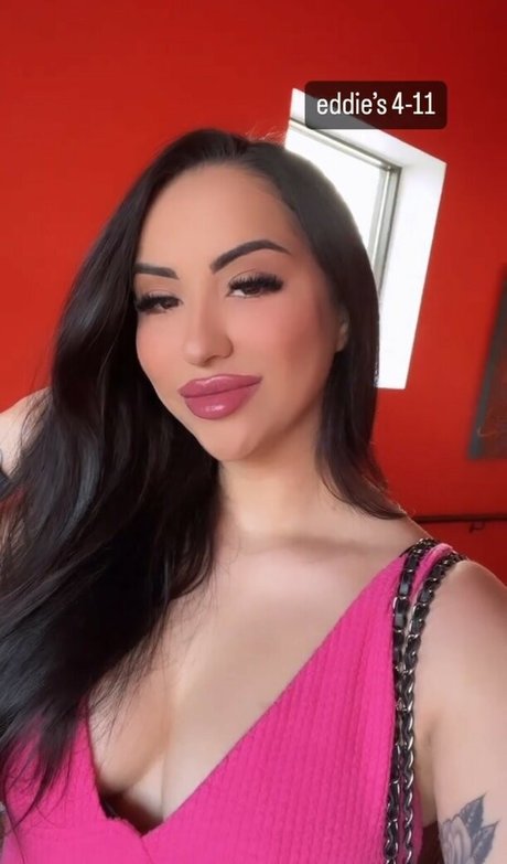 yourfutureexwifey art star photos