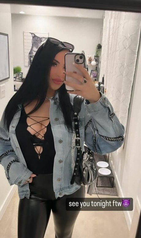 yourfutureexwifey free actress photos