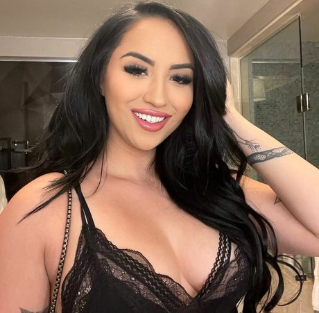 yourfutureexwifey star pretty gallery