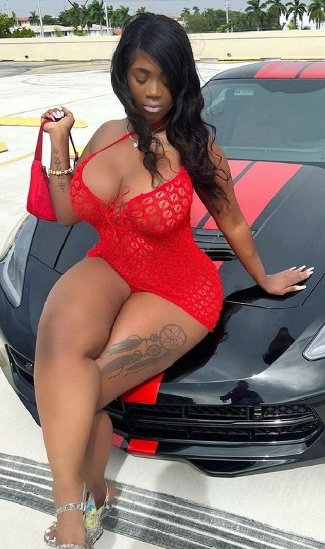 Daydayminajj exclusive star photos