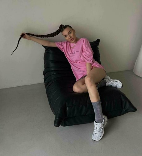 janice xxx sexy pornstar image