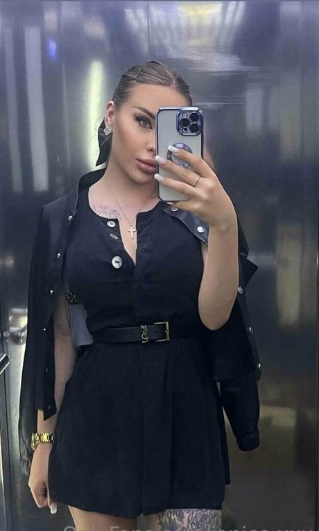 janice xxx pretty model archive