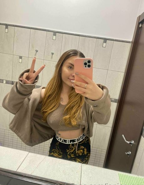 janice xxx nice actress galleries