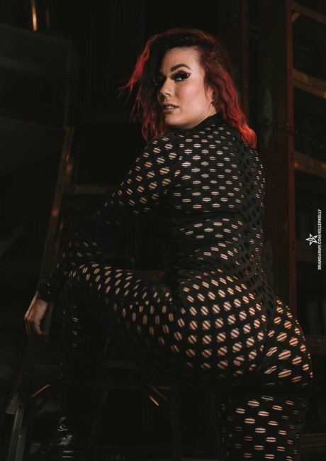 Killer Kelly model sex img