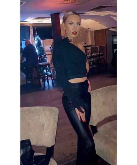 squat onlyfans nice archive