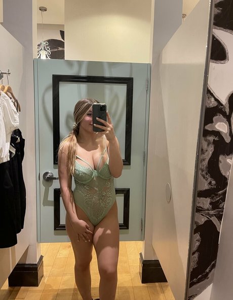 shemale outdoor onlyfans art nude photo