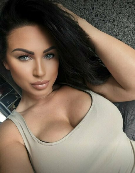 molly grey free beautiful actress images